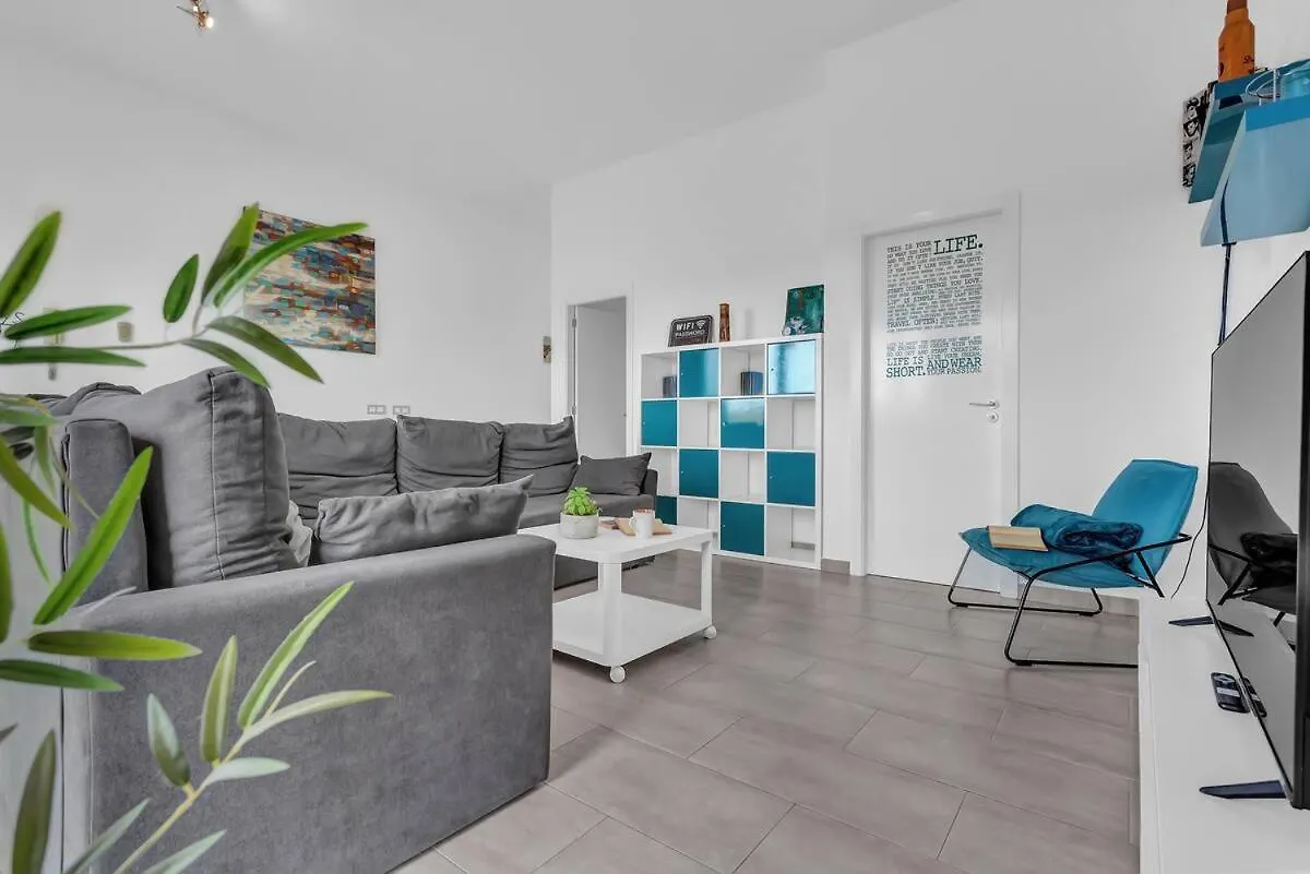 Las Dunas Corralejo Home With Swimming Pool