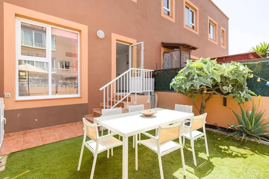 Apartment Las Dunas Corralejo Home With Swimming Pool